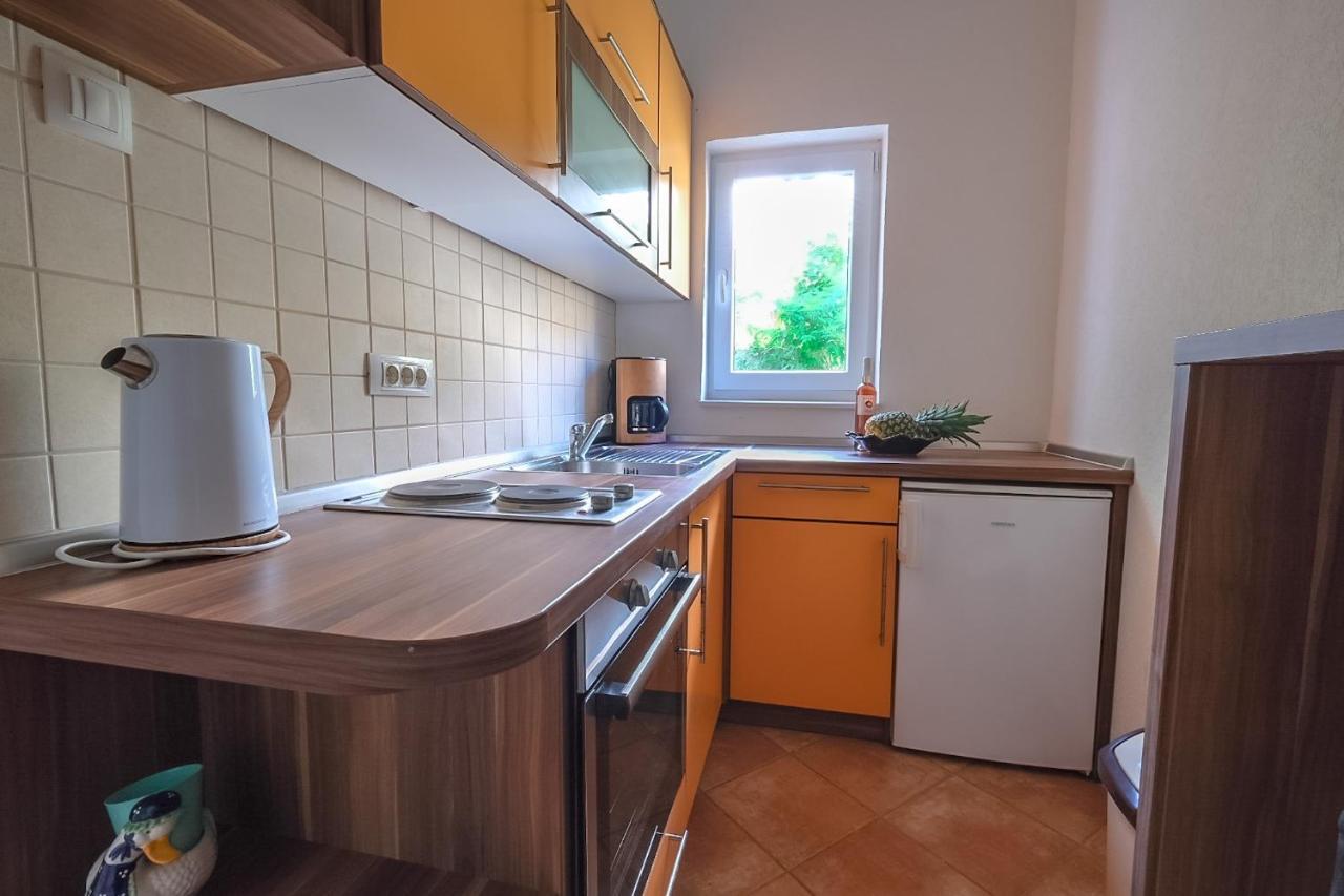 Apartmani Nina 罗维尼 外观 照片