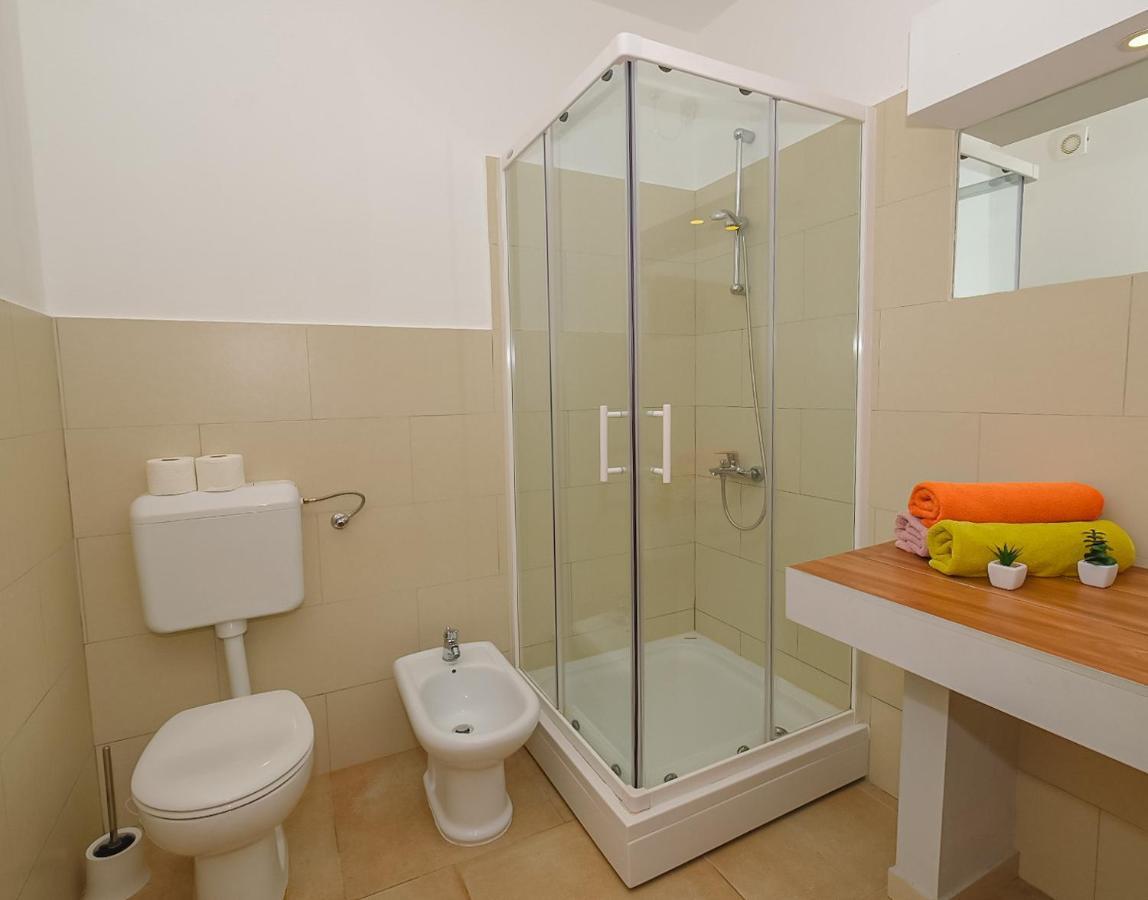 Apartmani Nina 罗维尼 外观 照片