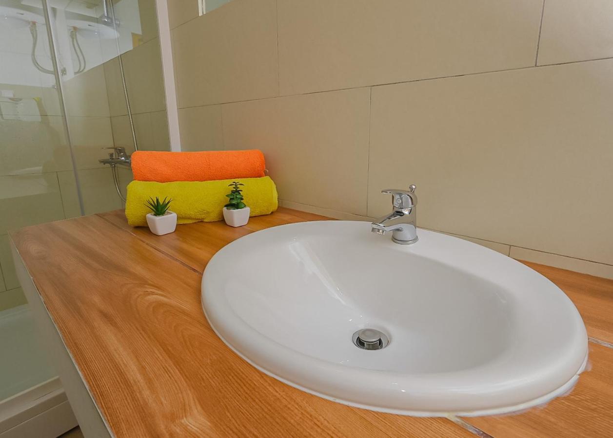 Apartmani Nina 罗维尼 外观 照片