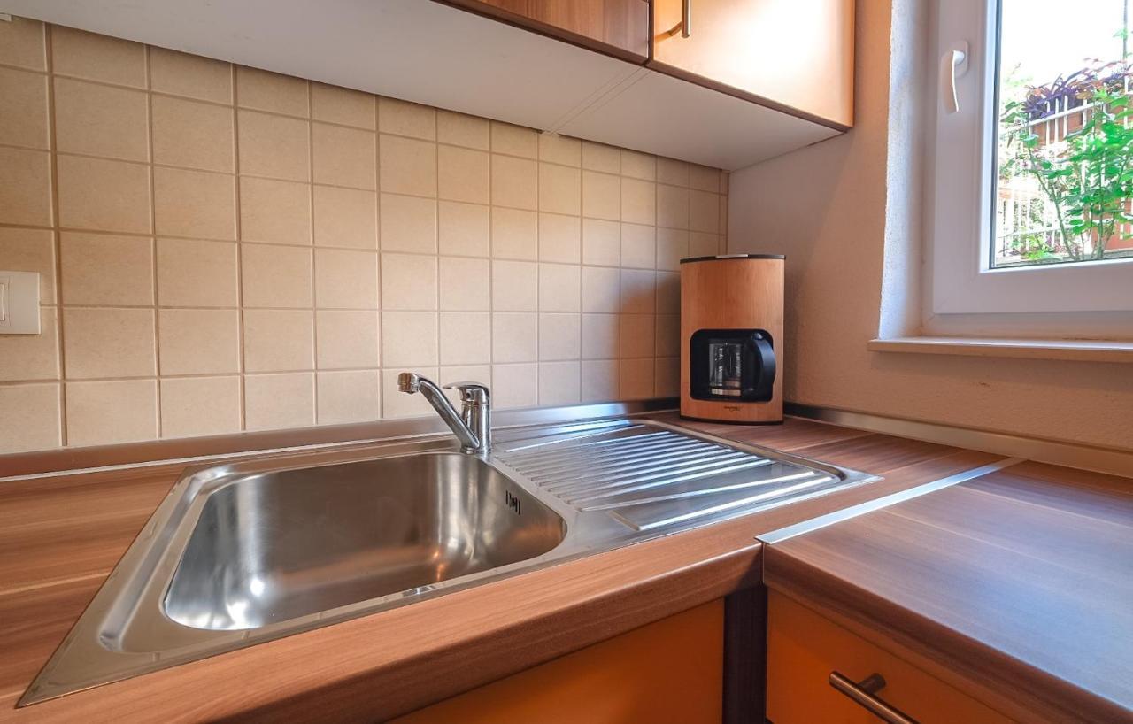 Apartmani Nina 罗维尼 外观 照片